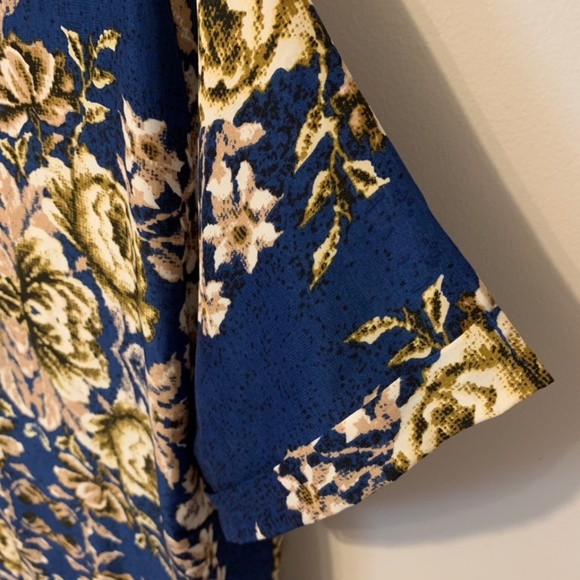 Blue Floral Dress - Size M. - Picture 3 of 4